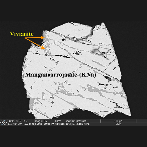 Manganoarrojadite-(KNa)
